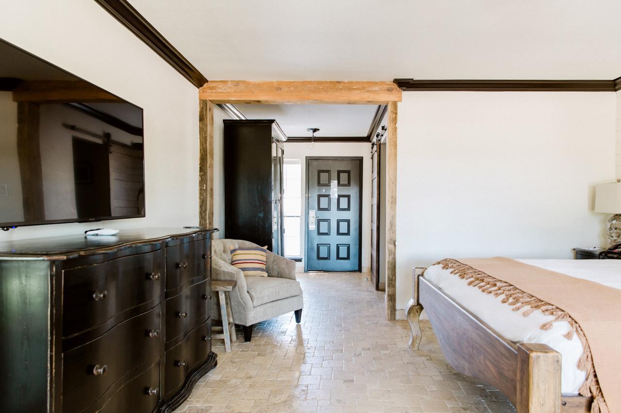 Hillside Boutique Hotel Castroville Ngoại thất bức ảnh