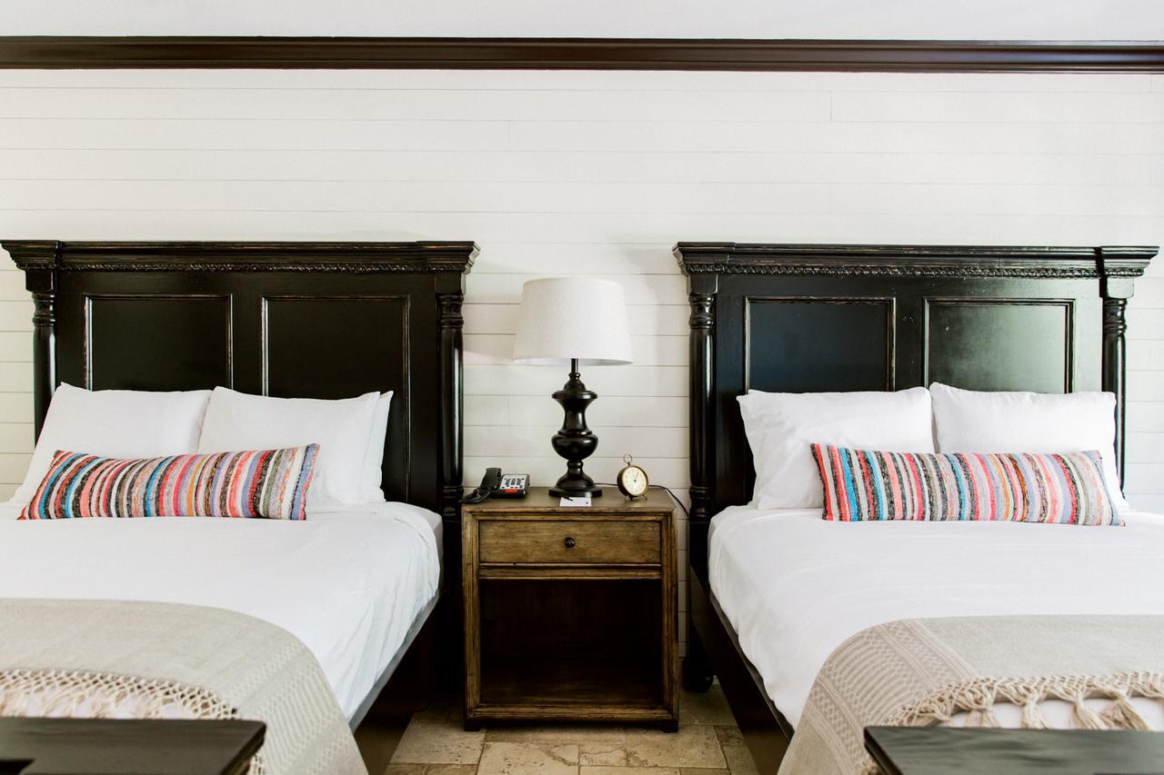 Hillside Boutique Hotel Castroville Ngoại thất bức ảnh